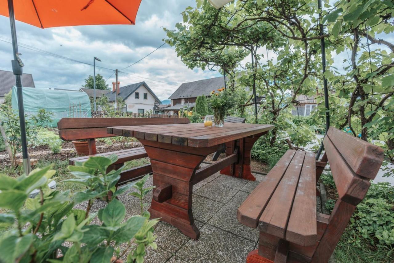 Apartma Lamberger Zirovnica Dış mekan fotoğraf