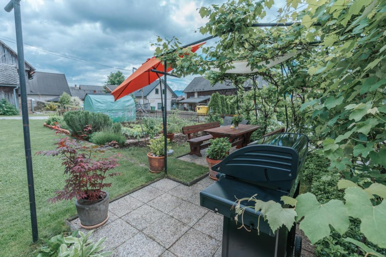 Apartma Lamberger Zirovnica Dış mekan fotoğraf