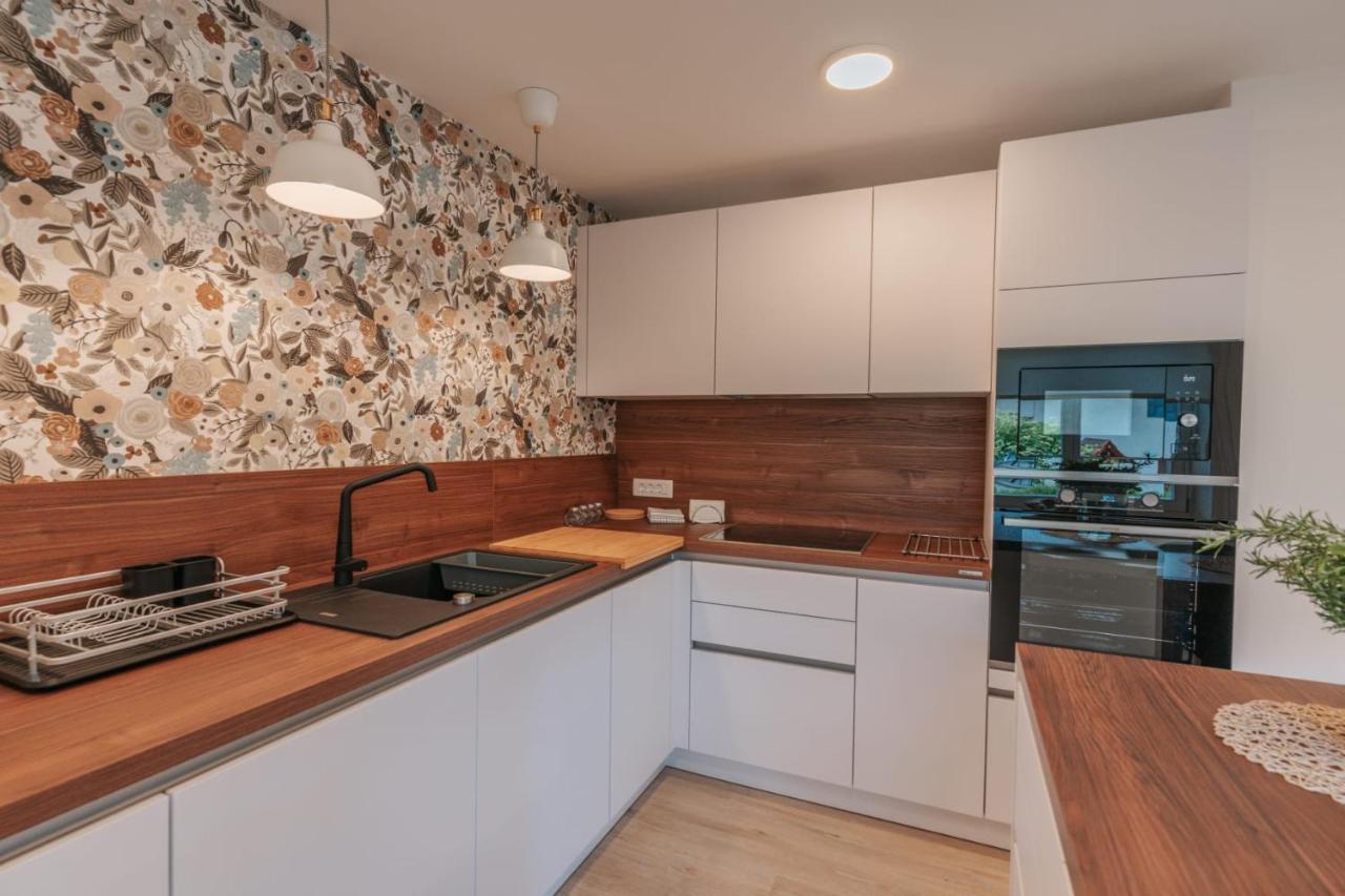 Apartma Lamberger Zirovnica Dış mekan fotoğraf