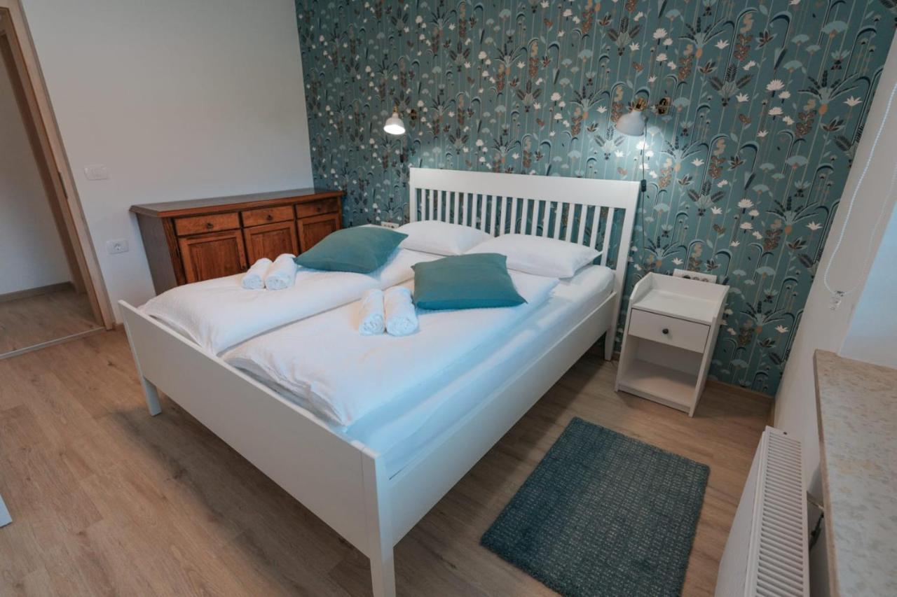 Apartma Lamberger Zirovnica Dış mekan fotoğraf